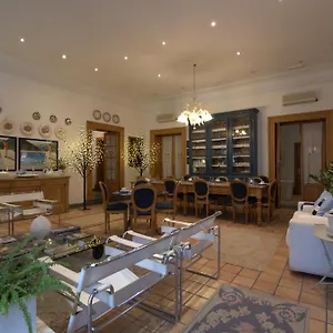 https://hotel-cairoli.it-romehotels.com