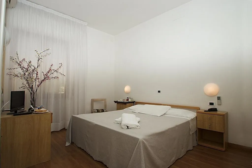 Hotel Mediterraneo Chianciano Terme 3*,